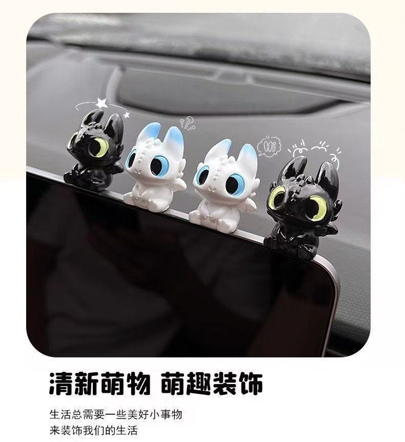 Urocza figurka bezzębnej lalki – Car Accessories Quirky recenzja i cena